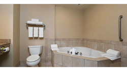  - Holiday Inn Express & Suites Omaha