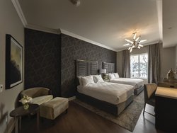  - Chateau Grande Hotel East Brunswick