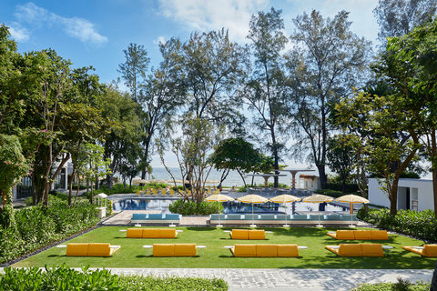 Lido Lawn