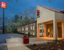  - Red Roof Plus+ Inn & Suites South Deerfield