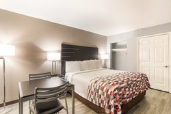  - Red Roof Inn & Suites Athens - I-65, Exit 351