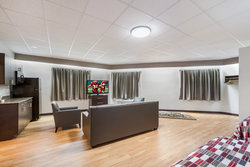  - Red Roof Inn & Suites Council Bluffs - I-29, Exit 49