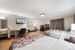  - Red Roof Inn & Suites Council Bluffs - I-29, Exit 49