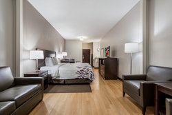  - Red Roof Inn & Suites Council Bluffs - I-29, Exit 49