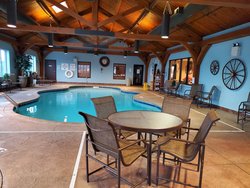  - Holiday Inn Express & Suites Donegal - I-70 & I-76, Exit 91