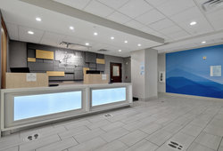  - Holiday Inn Express & Suites South Lufkin