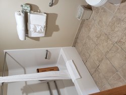  - Cobblestone Inn & Suites Lake View