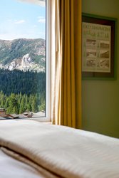  - Juniper Springs Resort Mammoth Lakes