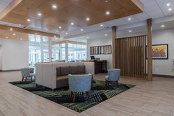  - Holiday Inn Express & Suites Vista Downtown Columbia