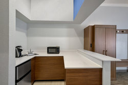  - Holiday Inn Express & Suites South Lufkin