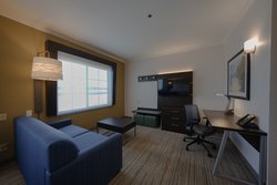  - Holiday Inn Express & Suites Silicon Valley Santa Clara