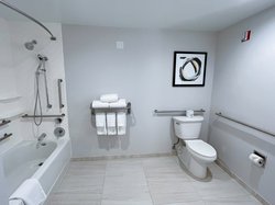  - Holiday Inn LAX Airport Los Angeles