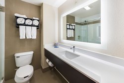  - Holiday Inn Express London