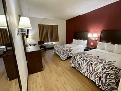  - Red Roof Inn Milan - I-80 & I-90, Exit 118