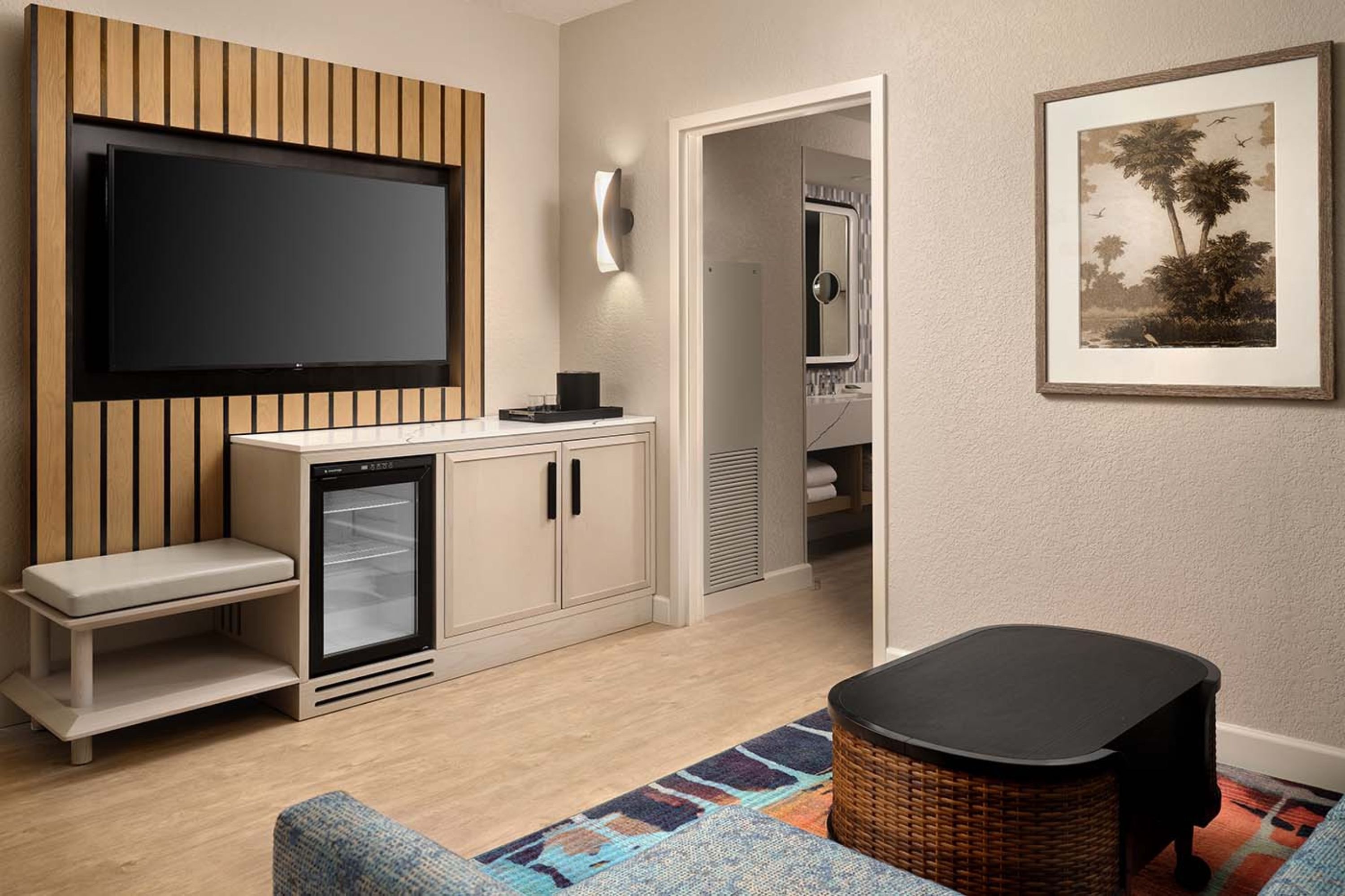 Cro Royale King Living Room