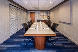  - Holiday Inn Express Coventry - I-95, Exit 21