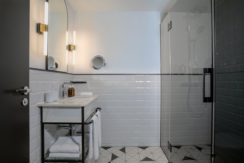 NEUES SCHLOSS PRIVAT HOTEL - Photo 15