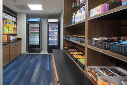  - Holiday Inn Express Coventry - I-95, Exit 21