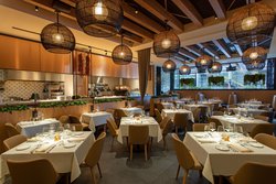  - JW Marriott Hotel Downtown Charlotte - I-277, Exit 1E