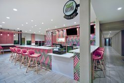  - Holiday Inn Erie - I-90, Exit 24