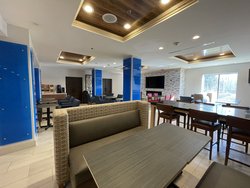  - Holiday Inn Express & Suites Elkridge