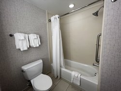  - Holiday Inn Express & Suites Elkridge