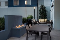  - Residence Inn by Marriott Downtown Jacksonville - I-95, Exit 352A & 352B