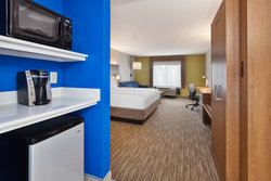  - Holiday Inn Express Chesapeake - I-664, Exit 11