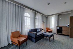  - Threefoot Hotel Meridian