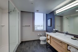  - Threefoot Hotel Meridian