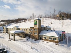  - Holiday Inn Express Houghton