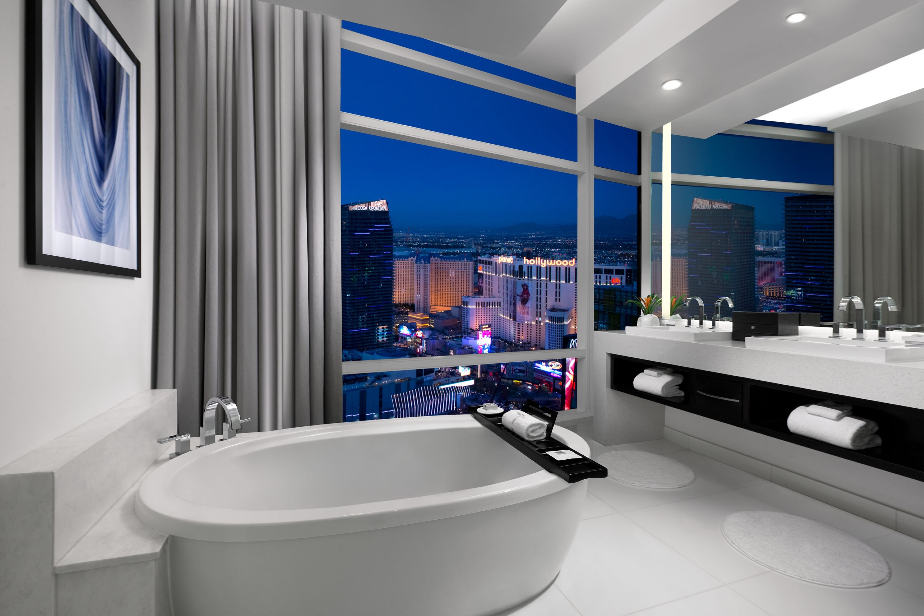 Sky Suites One Bedroom Penthouse Strip View Bathroom