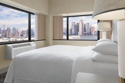  - Sheraton Lincoln Harbor Hotel Weehawken