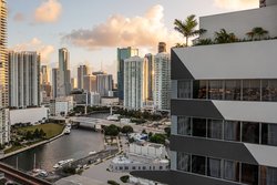  - Element Hotel Downtown Miami - I-95, Exit 1B