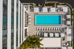  - Element Hotel Downtown Miami - I-95, Exit 1B