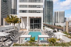  - Element Hotel Downtown Miami - I-95, Exit 1B