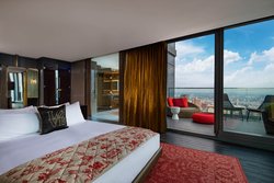  - W Hotel Downtown Philadelphia