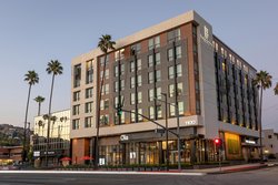 - Glenmark Hotel Glendale