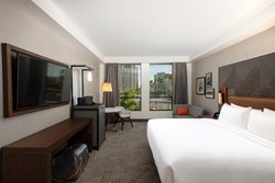  - Glenmark Hotel Glendale