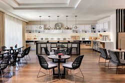  - Marriott Hotel Airport Burbank - I-5, Exit 148