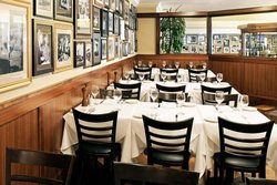  - Marriott Hotel Airport Burbank - I-5, Exit 148