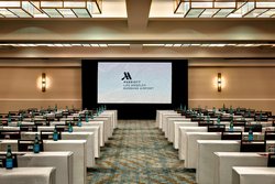  - Marriott Hotel Airport Burbank - I-5, Exit 148