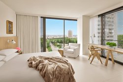  - West Hollywood EDITION Hotel