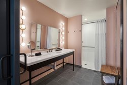  - Memphian Hotel Overton Square Memphis