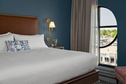  - Memphian Hotel Overton Square Memphis