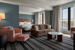  - Memphian Hotel Overton Square Memphis