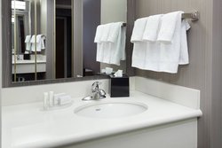  - Courtyard by Marriott Hotel North Olmsted - I-480, Exit 6