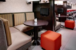 - Courtyard by Marriott Downtown Columbus - I-670, Exit 4