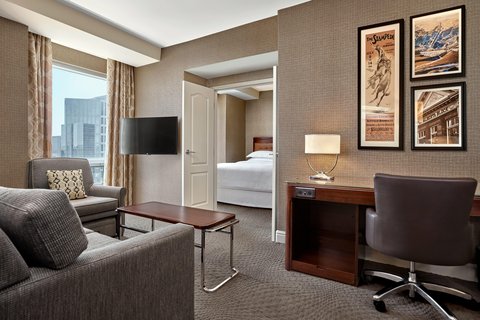 One-Bedroom King Deluxe Suite
