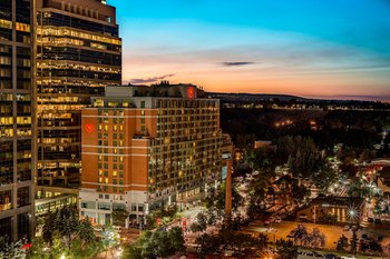 Sheraton Suites Calgary Eau Claire